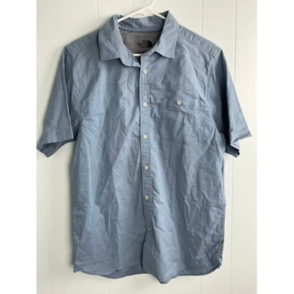 The North Face Mens Blue Micro Stripe Short Sleeve Button Down Shirt Medium